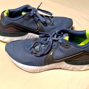 Nike Renew tennis shoes sz 8.5